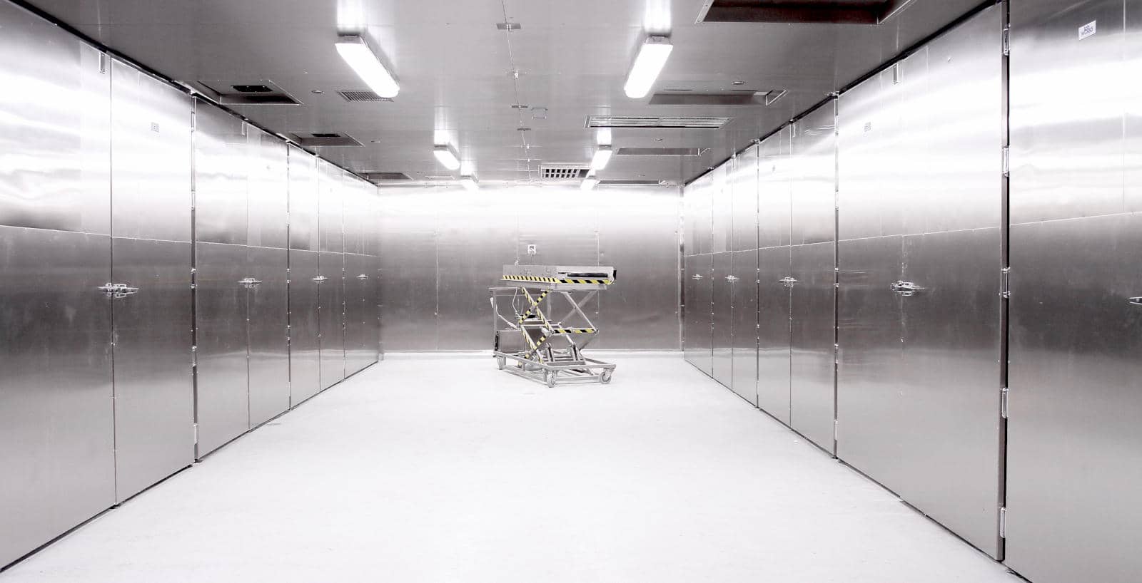 Labworks International Inc. Climatic Controlled Environmental Rooms